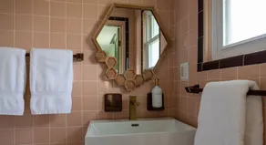 Gale River House - Boutique Hotel - Image 4