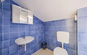 1 Bedroom Stunning Home In Bale - Image 2