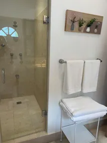 Beautiful villa with  cottage, private plunge pool and stunning sea views - Image 3