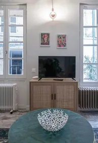 Superbe studio avec terrasse dans immeuble classé - Image 2