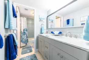3 min walk to beach! Ocean and river views. Great sunsets! Updated 2 br 2ba - Image 3