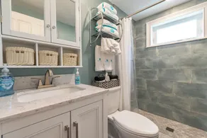 Water Views from nearly Every Room! 3BR 3BA Luxury in Portsmouth RI - Image 4