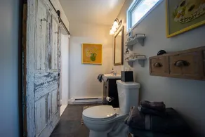 Lovely, clean and walkable in the town of Luray. - Image 3