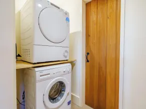 2 bedroom accommodation in Whitechapel, near Preston - Image 3