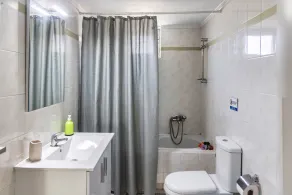 Marilis House, private pool, WIFI, mountain view, Netflix, self-check-in - Image 2