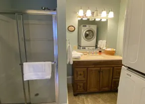 Renovated Victorian in 'Americas Coolest Small Town' - Image 4