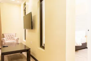 Zebu Lodge And Luxury Hotel - Image 2