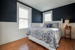Spacious in-town cottage w/home office. Walk everywhere from your front steps. - Image 4