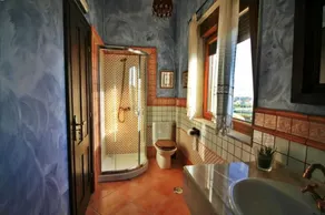 Country house with sea views - Image 4