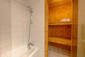 Le Cristal MB13 Mountain View, Pool, Parking & Free WiFi - Happy Rentals - Image 5