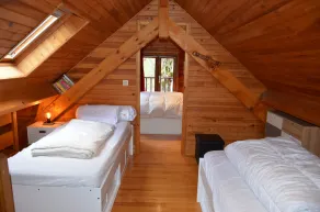 Warm Heights Barn, Cambasque, Sleeps 8 - Image 4