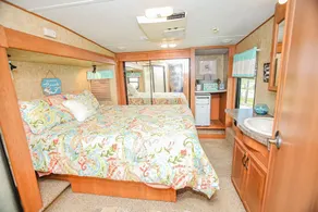 (RV1) Paradise in Sargent, Texas. Saltwater canal, minutes to the ICW and beach. - Image 4