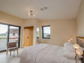 THE CABIN, romantic, character holiday cottage in Dunvegan - Image 3