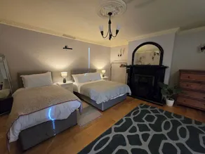 Benroe House 5 Bedrooms - Image 4