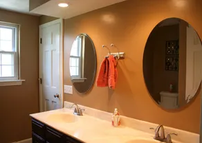 CASA PRIVADA CERCA DE LA PLAYA UBICADA EN NARRAGANSETT, RI - Image 3