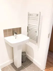 BEAUTIFUL 2 BED FLAT IN HEART OF THE CITY CENTRE - Image 3