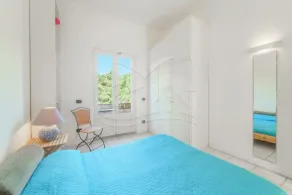 Villa Il Cappero immersa nel verde di giardini curati con incredibile vista sul Golfo, a 400 metri d - Image 4