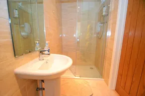Manse Cottage in Bladon, Woodstock nr Blenheim Palace and Oxford - Image 3