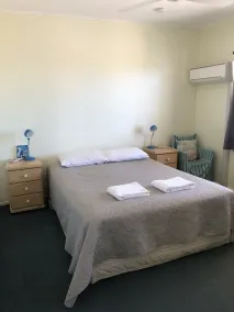 Emu Park Beach Front Apartment - Image 5