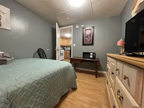 Cozy Apt near BU, Lourdes, UHS - Image 5