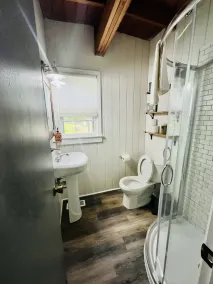 Lake Front Cabin W / Screened-in Verch and personal dock - Renoverad - Image 3