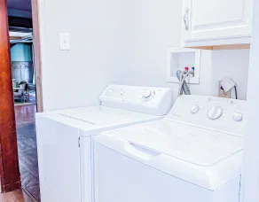 79-1 3br apartment - Image 2