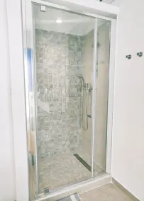 Lyx nybyggd stenvilla med privat pool-jacuzzi, perfekt för avkoppling. - Image 3