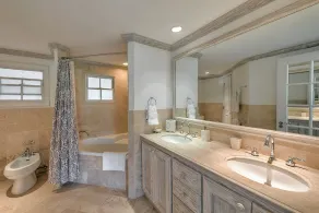 * Valeur incroyable *, grande villa de luxe en bord de mer avec femme de chambre / cuisinière - Image 5