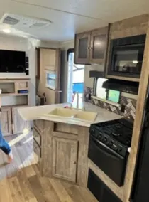 New updated, larger 1BR trailer, minutes from WEC and HITS, peaceful setting;  - Image 5