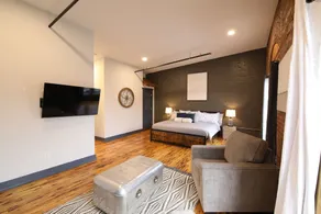 Huge Windows Downtown 2Bd Apt w/ Main Strip Access - Image 3