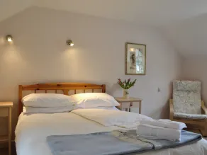 2 bedroom accommodation in Rhulen, near Builth Wells - Image 4
