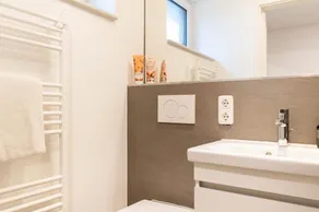 Apartment port edge - Image 5