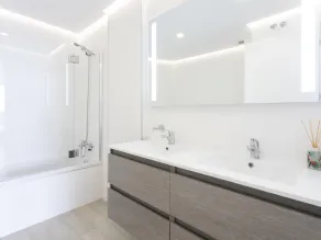 Belle maison de vacances avec vue sur la mer dans le complexe Ocean Garden - Image 3