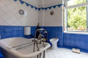 Preciosa casa de verano de 1920 en Cavtat, balcón con vistas al mar y jardín privado con piscina - Image 2