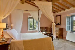 Spacious villa with heated pool, A/C, Wi-Fi, BBQ, al fresco dining, sleep 20 - Image 4