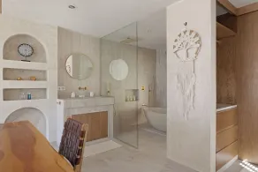 Super Luxury | Best Views & Location | Private - Image 3