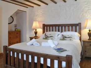 2 bedroom accommodation in Cranford, near Clovelly - Image 4