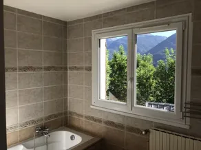 House in the mountains - Image 2