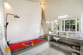 Deluxe 2 Bedroom Villa in Seminyak - Image 3