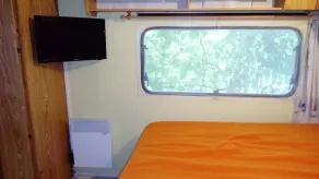 Chalet i campingWell placeret stille, ved siden af ?? poolen, smuk terrasse i skyggen - Image 4