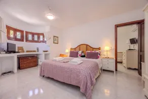 Luksus villa med lukket pool ideel unge familier- - Image 3