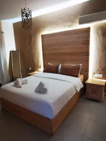 Villa MATA - 600m² with Private Pool and Jacuzzi - Image 5