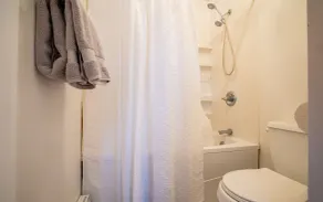 Charming Cody Home - sleeps 5, walking distance to downtown! - Image 4