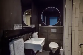 The Wex - 6th Floor Apartment with Parking - Image 3