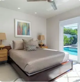 2 homes side by side with connecting fence.  2 pools, hot tub, 5 bedrooms 4 bath - Image 5