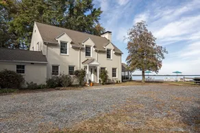 NEW! Gorgeous Waterfront Estate with Saltwater pool, beach and dock - Image 5