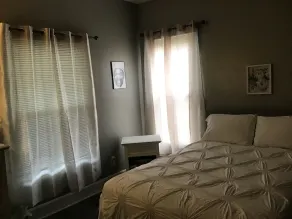 Renovated Intown Home 2miles from Downtown Atlanta  - Image 2