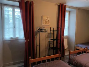 Maison de Campagne ,à Proximité de Sentiers de Randonnée - Image 4