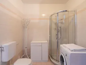 Beautiful apartment for 4 guests with pool, WIFI, TV and patio - Image 3
