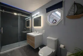 Sea Escape, 2-3 bedrooms, Sleeps 6, Near Halifax and Beaches, Great Location - Image 2